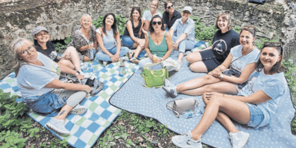 Taenzerinnen-im-Dreiglang